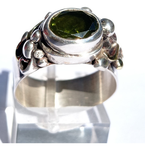 Anillo Con Peridoto Facetado En Plata 925, N° 22