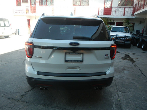Imagen 8 de 13 de Ford Explorer