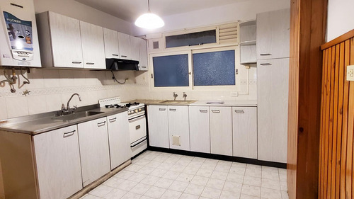 Departamento En Vicente López., Avda. Libertador 1450. Dos Ambientes