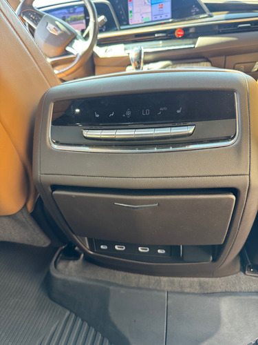 Cadillac Escalade ESV 6.2 Platinum At