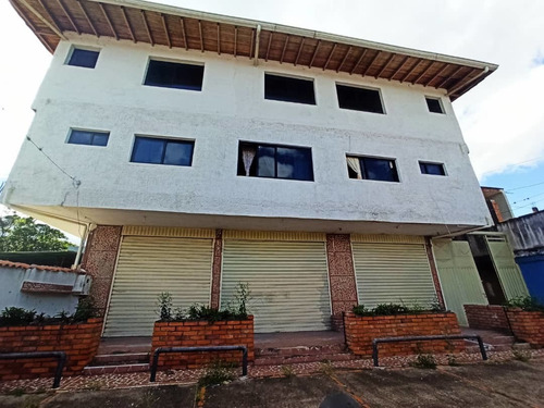 Imagen 1 de 14 de Edificio Comercial