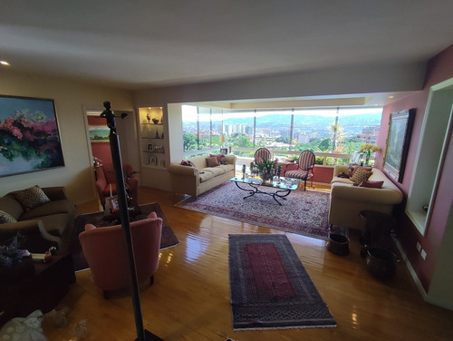 Imagen 2 de 19 de Venta De Pent House Duplex En Los Palos Grandes