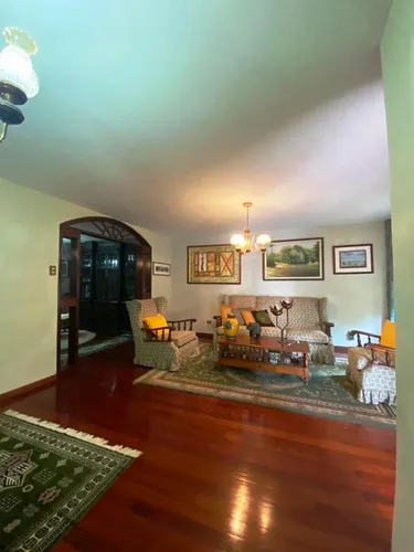 Casa - Las Guamas - 300 Mts2