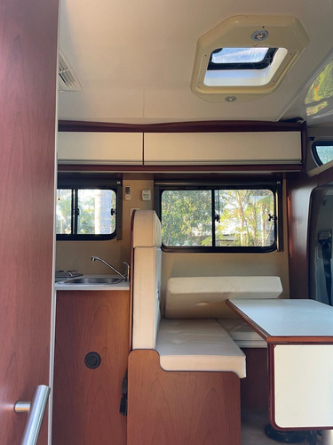 Mercedes Benz Sprinter 515
