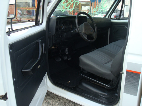 Iveco,hr,c20 92 A Gasolina Original De Fabrica Com Capota