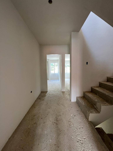 Imagen 7 de 13 de Hilmar Rios C151553 Vende Townhouse En Valles De Camoruco Tlf 0414-432-69-46 @hilmaririos.remax.al