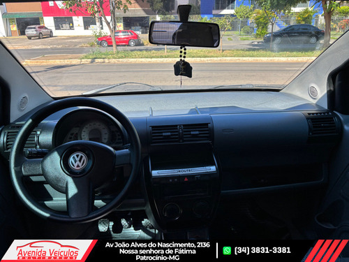 Volkswagen Fox ROUTE 1.0 MI TOTAL FLEX 8V 5P