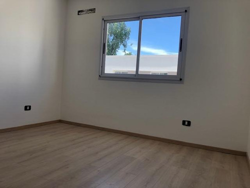 Imagen 10 de 12 de Duplex Estrenar - 4 Ambientes - Ituzaingo - Venta - Financia