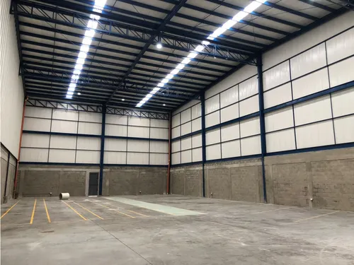 Bodegas 1 Y 4 En Venta Via Condina