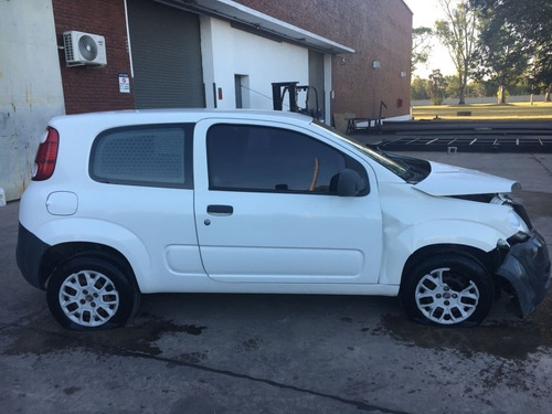 Imagen 3 de 19 de Fiat Uno Cargo