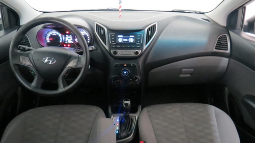 Imagem 10 de 14 de Hyundai Hb20s 1.6 Comf 2016