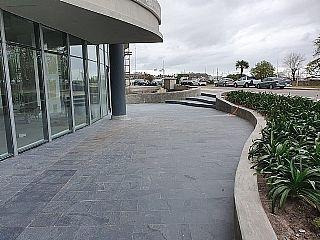 Rambla Puerto Del Buceo, Local En Edificio Forum
