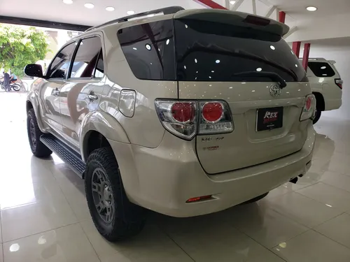 Toyota Fortuner Sr