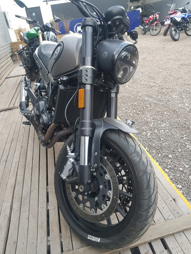 Imagen 8 de 17 de Benelli Leoncino 500