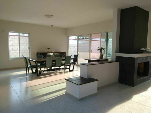 Casa En Venta En La Cañada Juriquilla De Una Planta