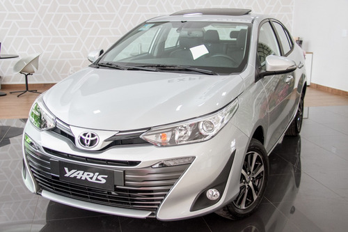 Toyota Yaris Sedan 1.5 Xls Connect Cvt (flex)