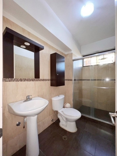 Imagen 10 de 12 de Se Vende Apartamento 145m2, 3h/3/3pe. Guatire.