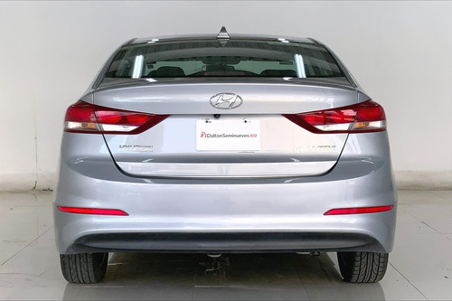 Imagen 4 de 25 de Hyundai Elantra 4 Pts Limited Tech, 20l, Ta, A/ac Aut, Pie