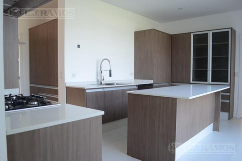 Imagen 8 de 20 de Casa A La Venta En El Golf - Nordelta