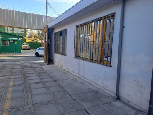 En Arriendo Local Con Excelente Ubicación (175561)