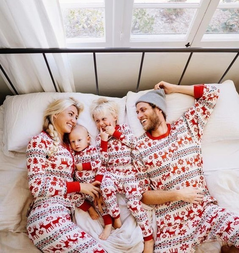 Imagen 2 de 10 de Pijamas De Navidad Para Toda La Familia