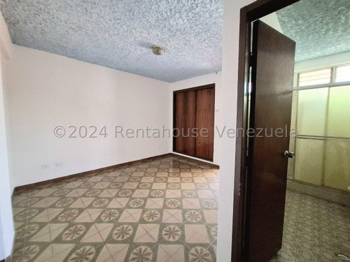 Apd Apartamento En Venta Turmero Resd Castell Grande 25-2295