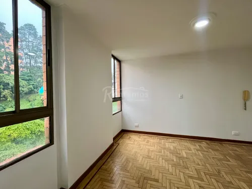 Apartamento En Arriendo En Zuñiga. Cod A776130