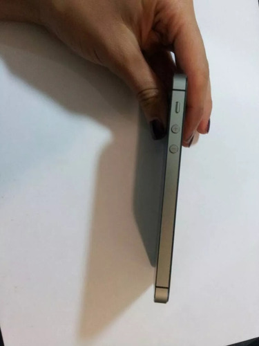 iPhone 5s 16gb Space Gray Seminovo Desbloqueado