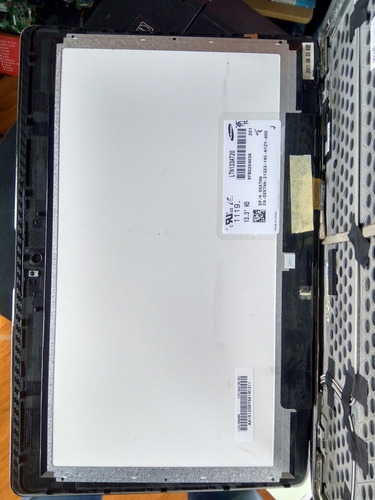 Pantalla De Laptop 13.3 Pulgdas Slim 40 Pines Marca Samsung 