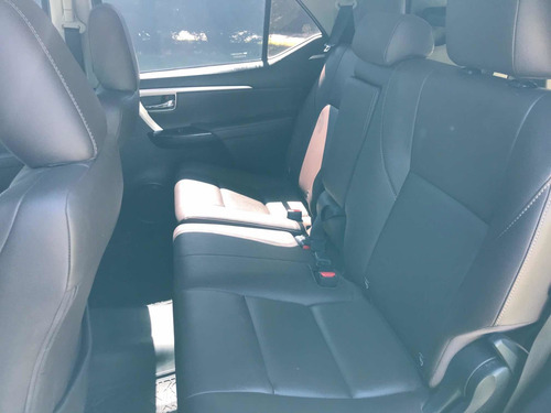 Toyota Sw4 2.8 Srx 177cv 4x4 7as At 2019