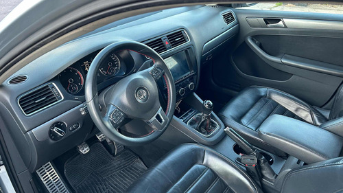 Volkswagen Vento 2.0 Sportline Tsi 200cv