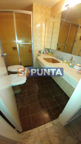 Imagen 16 de 20 de Apartamento En Venta - Playa Mansa