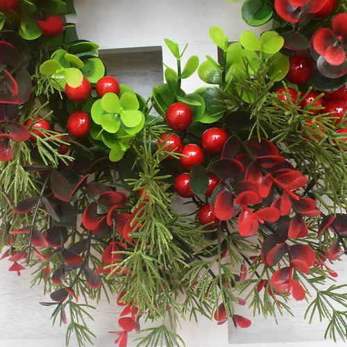 Corona De Navidad Con Frutos Rojos Artificiales