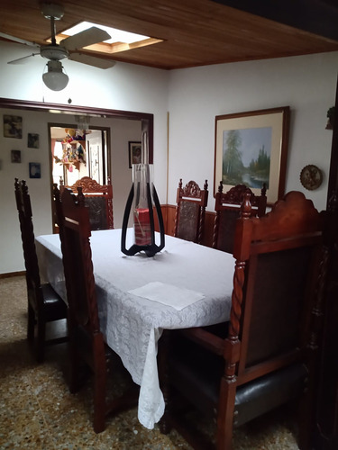 Venta De Casa Unifamiliar De 264 En Vipasa, Norte De Cali,7355.