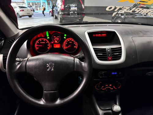 Peugeot 207 XR 1.4 Flex 8V 5p
