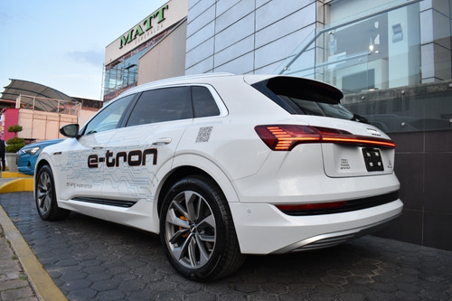 Imagen 4 de 13 de Audi E - Tron 2020