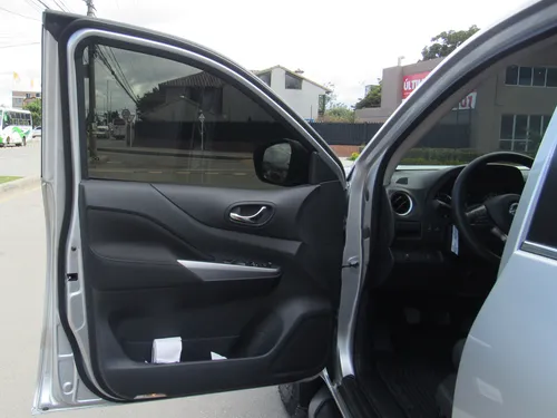 Nissan Frontier 2.3 Cd 4X4 Xe Mt