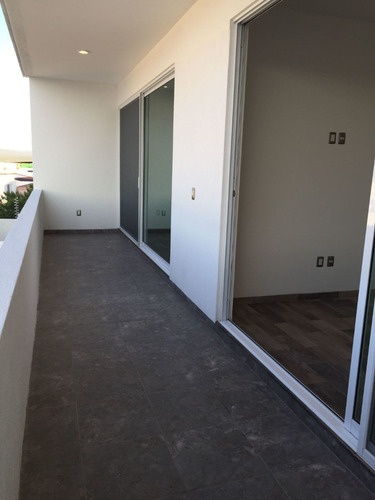 Imagen 12 de 30 de Preciosa Residencia De Autor En Cumbres Del Lago, 4 Habitaci
