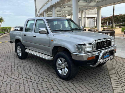 Toyota Hilux 3.0 SRV 4X2 CD 8V DIESEL 4P MANUAL