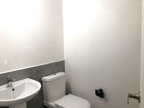 Arriendo Local Comercial 27,39 + Subt. 29,12 M2, Metro Ula