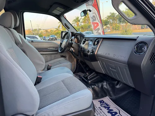 Ford F-350 6.2 Xl Mt