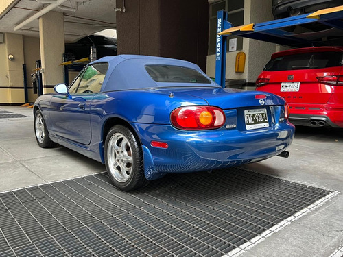Mazda Mx-5 Convertible 2d 1999 Com 14,000 Millas
