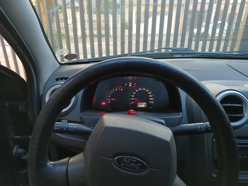 Imagem 5 de 7 de Ford Ka