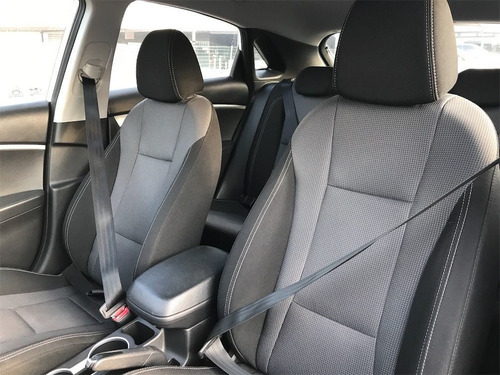 Imagem 6 de 9 de Hyundai I30 2014 1.8 Aut. 5p