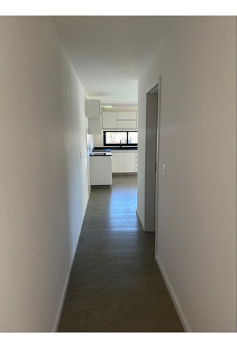 Venta Casa 3 Dormitorios Lomas De Solymar A Estrenar Hermosa Ph Próxima A La Rambla Costanera Y Tuyuti. Zona De Servicios, Locomoción, Centro De Estudios, Etc. Imperdible Opción.