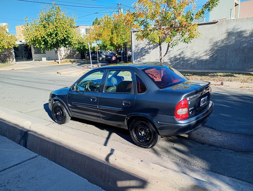 Chevrolet Corsa Gnc Motor 10 Ptos 4 Cubiertas Nuevas Titular
