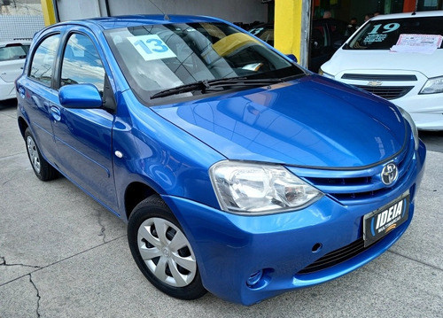 Imagem 2 de 16 de Toyota Etios 2013 1.3 16v Xs 5p