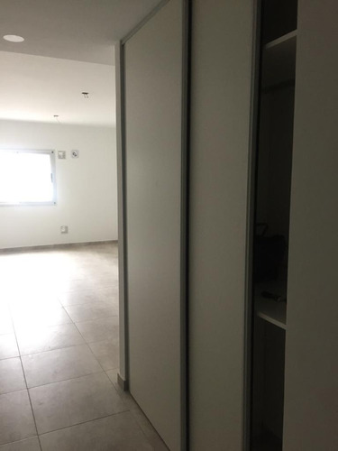 Imagen 8 de 17 de Hermoso Monoambiente De 39 M2 Con Cochera En Parque Chas Paternal