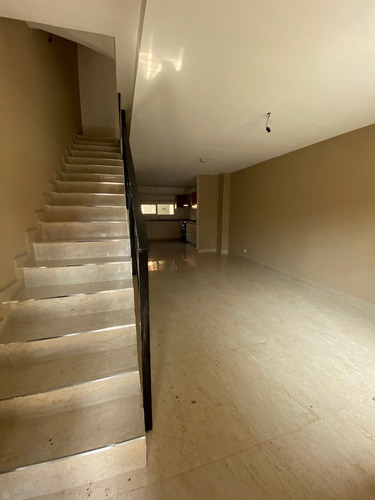Duplex 4 Amb C/patio En Olivos