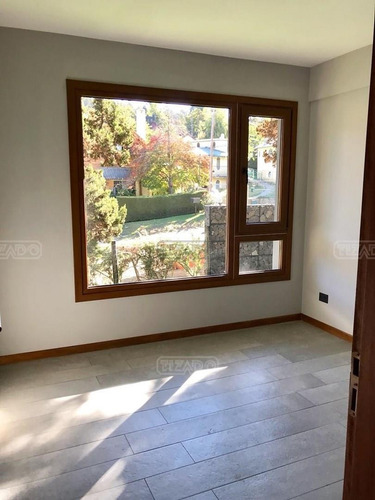 Departamento En Venta Ubicado En Belgrano, Bariloche